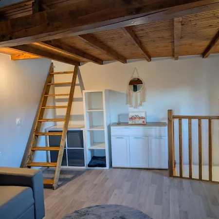 Ancienne Maison De Bourg Nyaraló